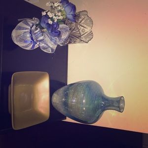 Living room accessories.